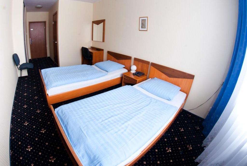 Hotel Naramowice بوزنان الغرفة الصورة
