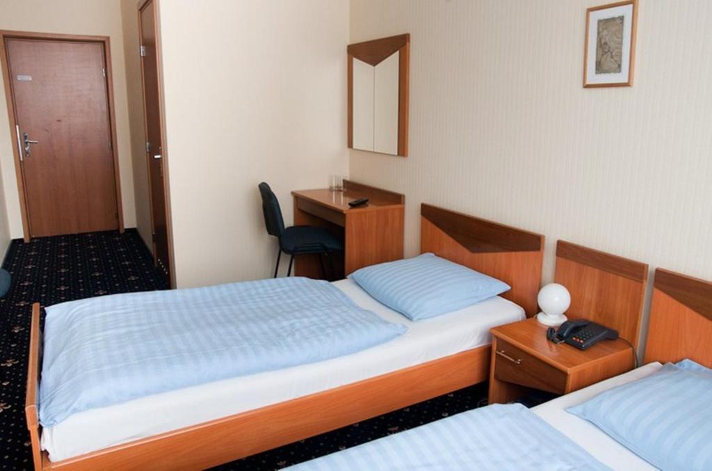 Hotel Naramowice بوزنان الغرفة الصورة