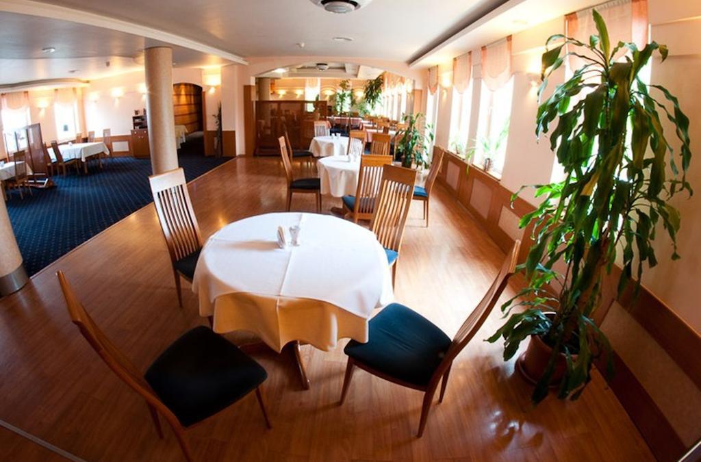 Hotel Naramowice بوزنان المظهر الخارجي الصورة