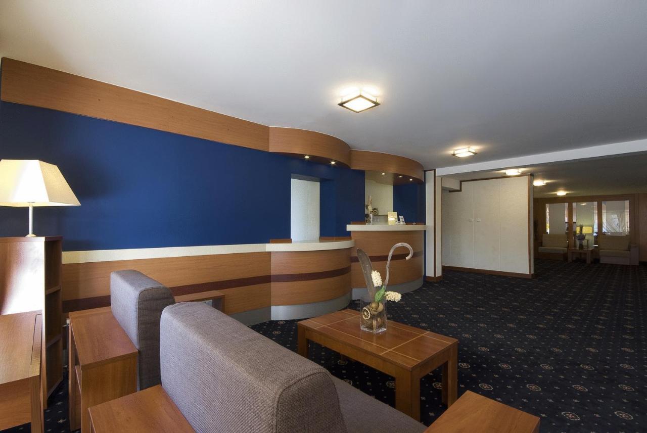 Hotel Naramowice بوزنان المظهر الداخلي الصورة